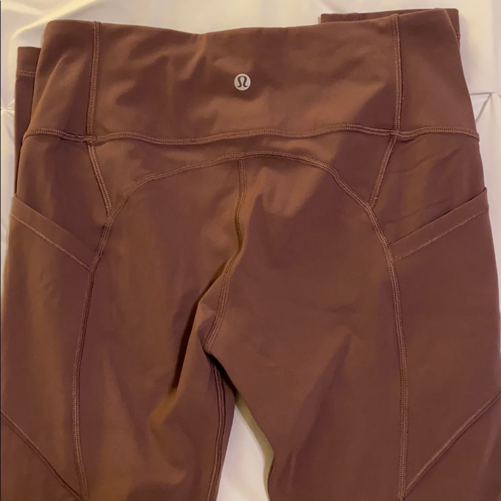 lululemon leggings in deep purple - Picture 2 of 4